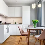 Tyzenhauz Rakowicka Street Lägenhet *